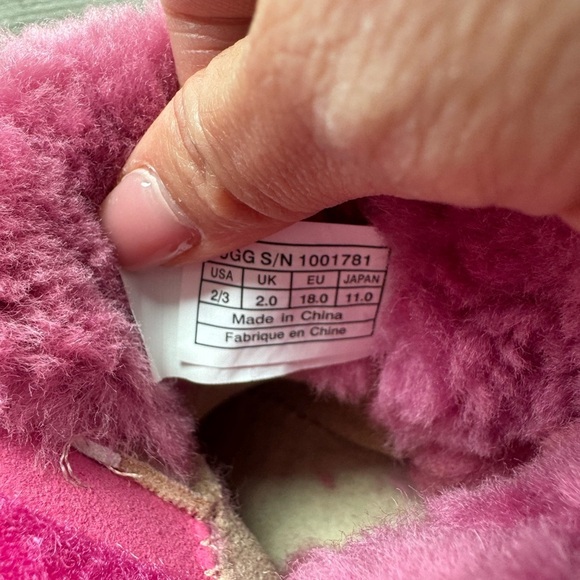 Ugg Pink Leopard Print Boots 2-3 - Picture 5 of 8